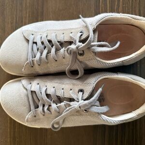 Birkenstock Light Gray Lace-Up Casual Sneakers